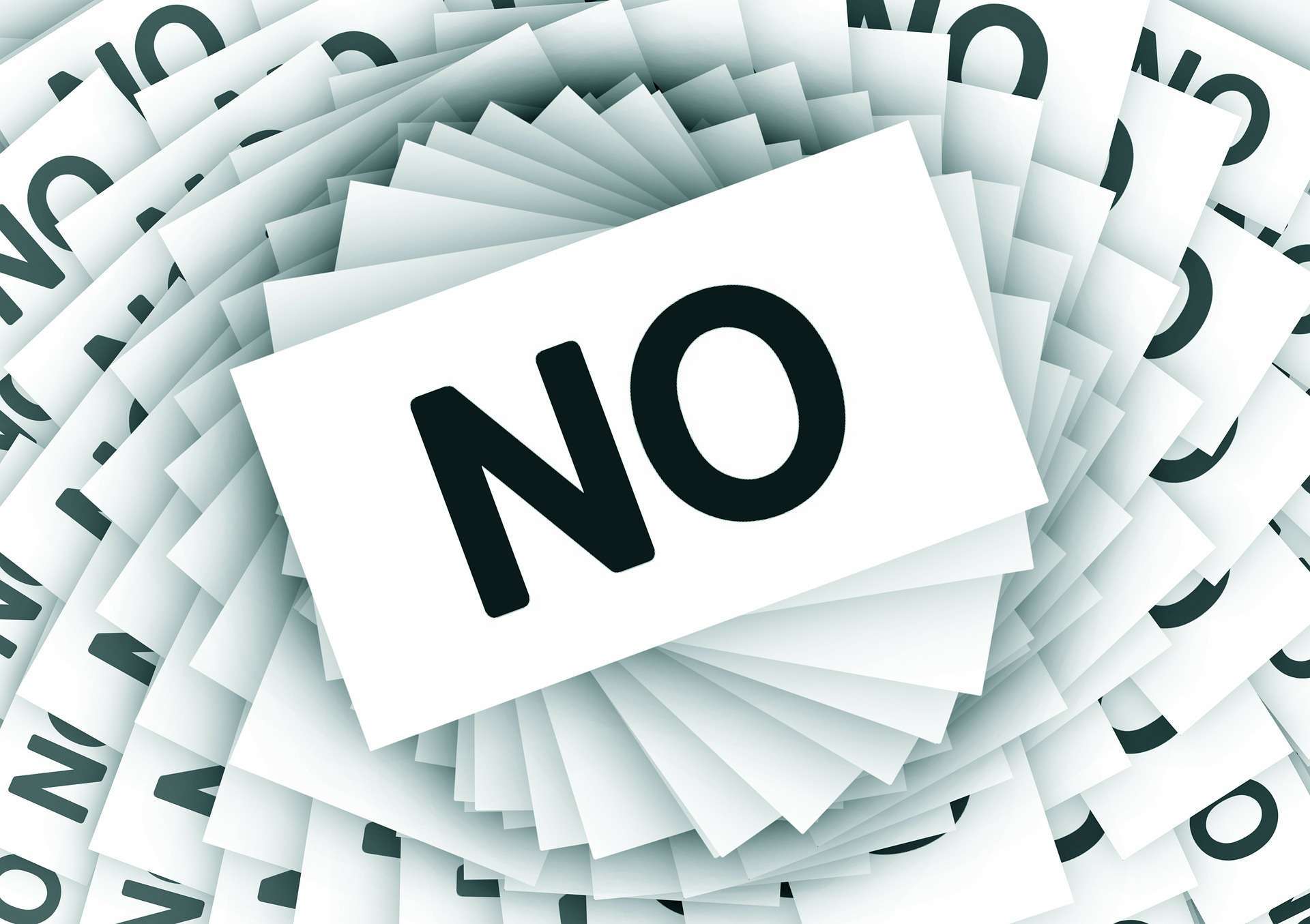 Eine Spiral aus Zettel mit dem Text: "No"